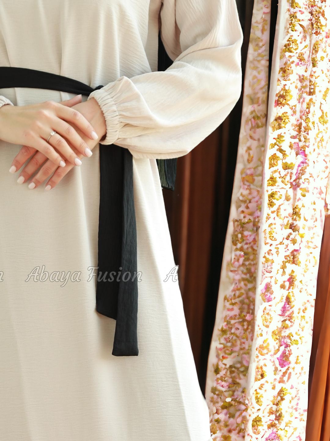 Long Dress with belt in black and almond